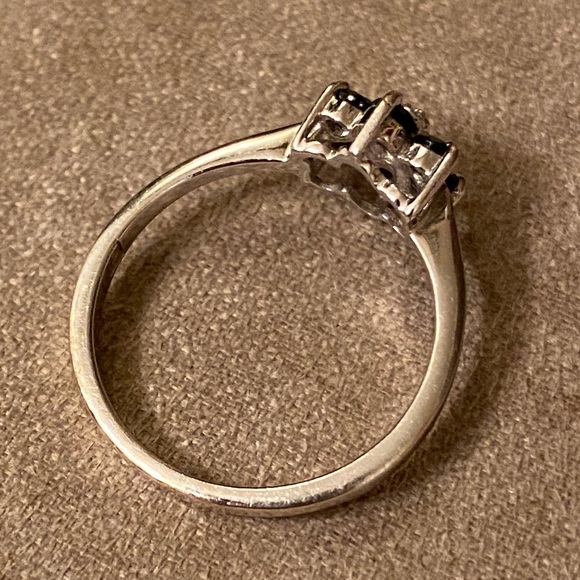 14kt White Gold Diamond/Blue Sapphire Ring - Picture 3 of 3